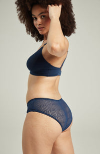 Linsori Obsidian Deco Sheer Hipster - close-up