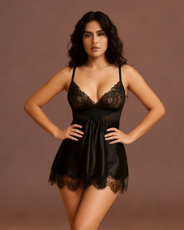 Linsori Eve Midnight Floral Lace Chemise Plus Size - Front view 