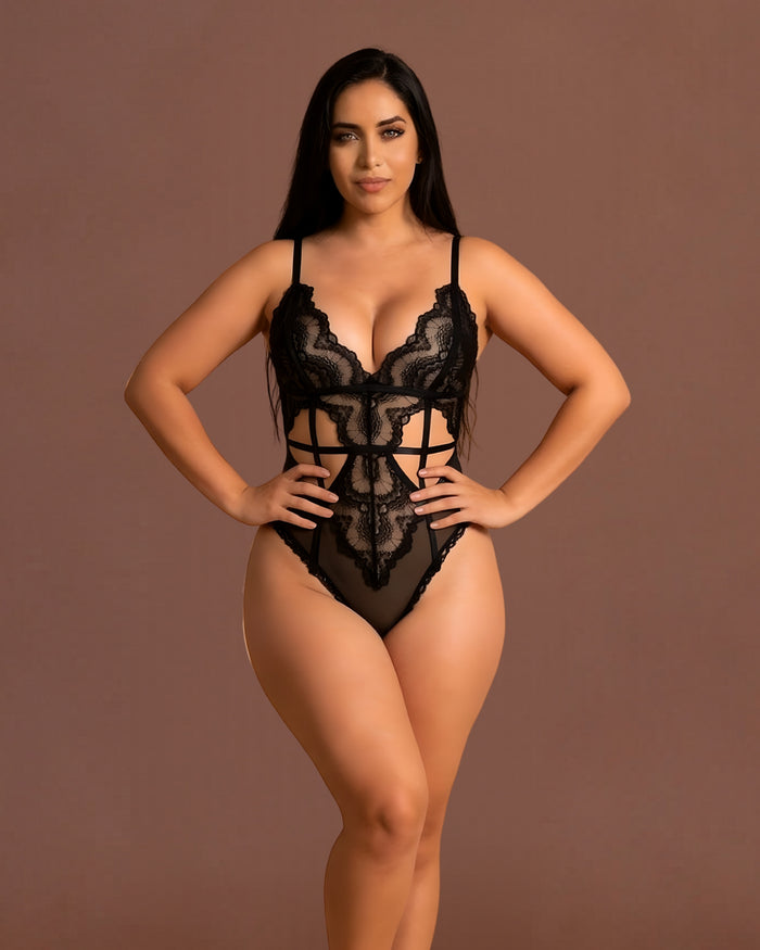 Linsori Peyton Sheer Floral Lace Teddy Plus Size - Front view 