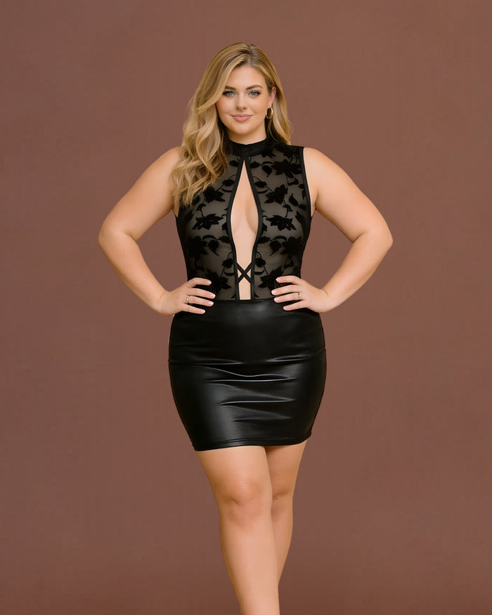 Linsori Noir Velvet Floral Dress Piece Plus Size - Front view 