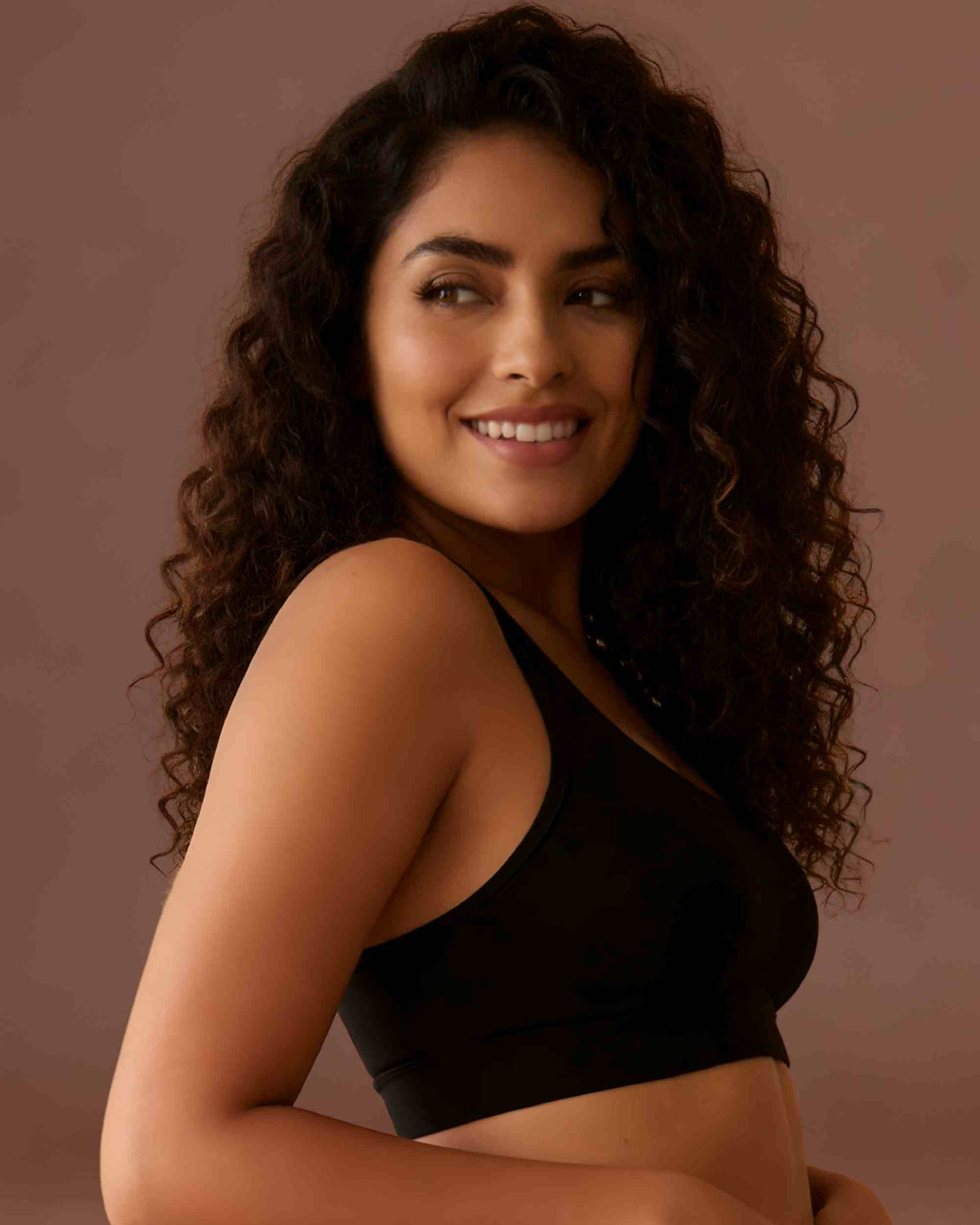 linsori - Midnight Performance Support Bra Plus Size - right view