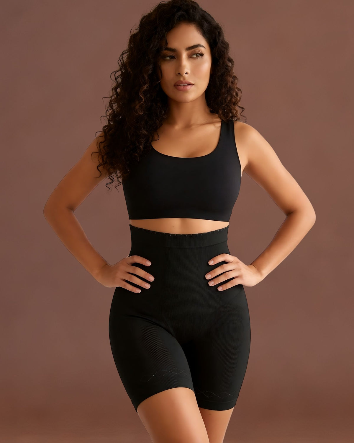 Linsori Sculpted Noir Shaping Short Plus Size - Front view 