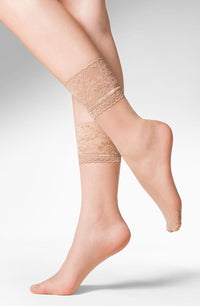 Linsori Noir Lace Top Knee Socks Hold-Ups - front view