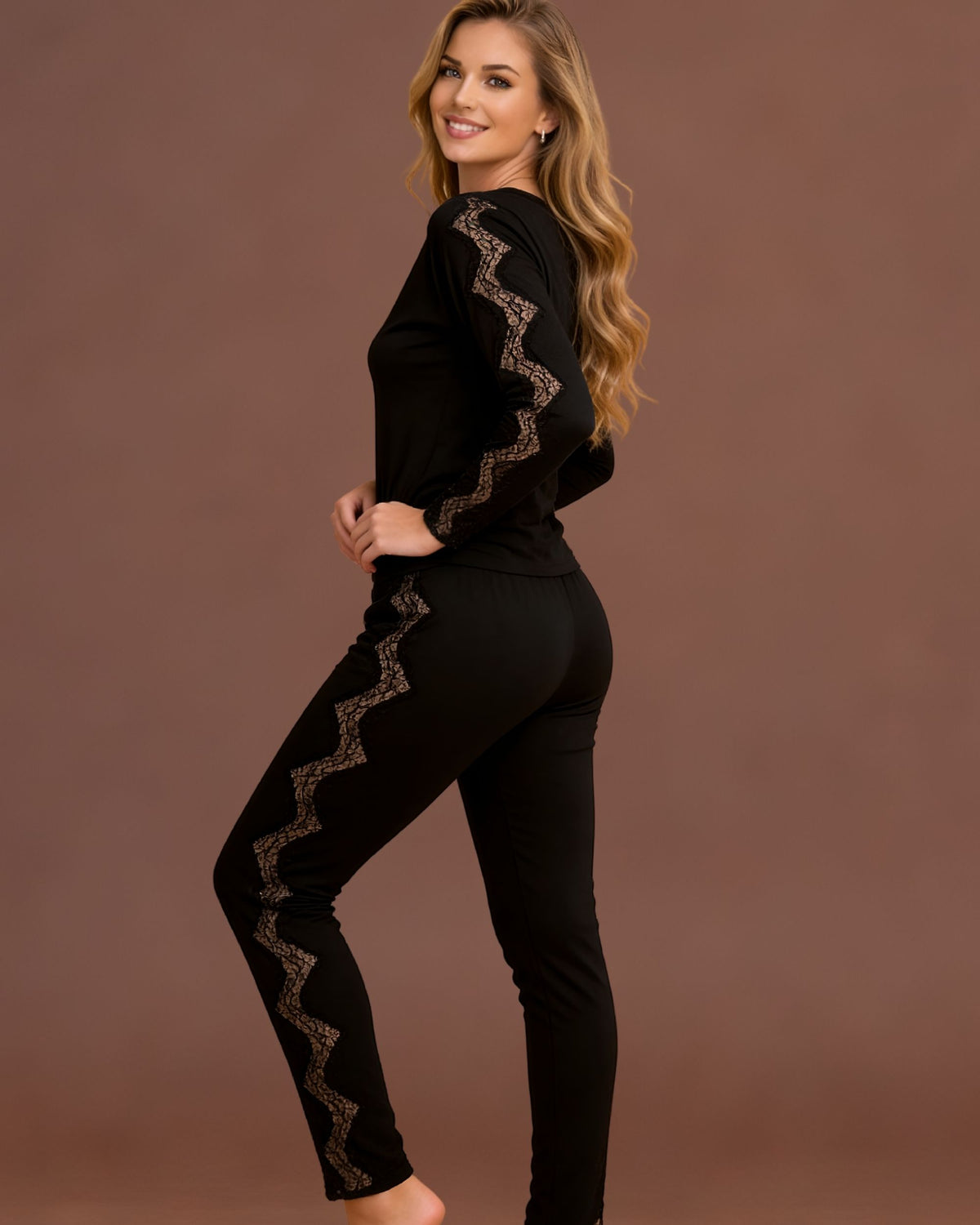 Linsori Noir Lace-Trimmed Pyjama Set -  Left view