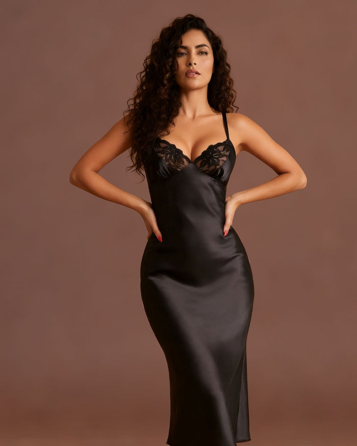 Linsori Noir Satin Nightdress Set - Front view 