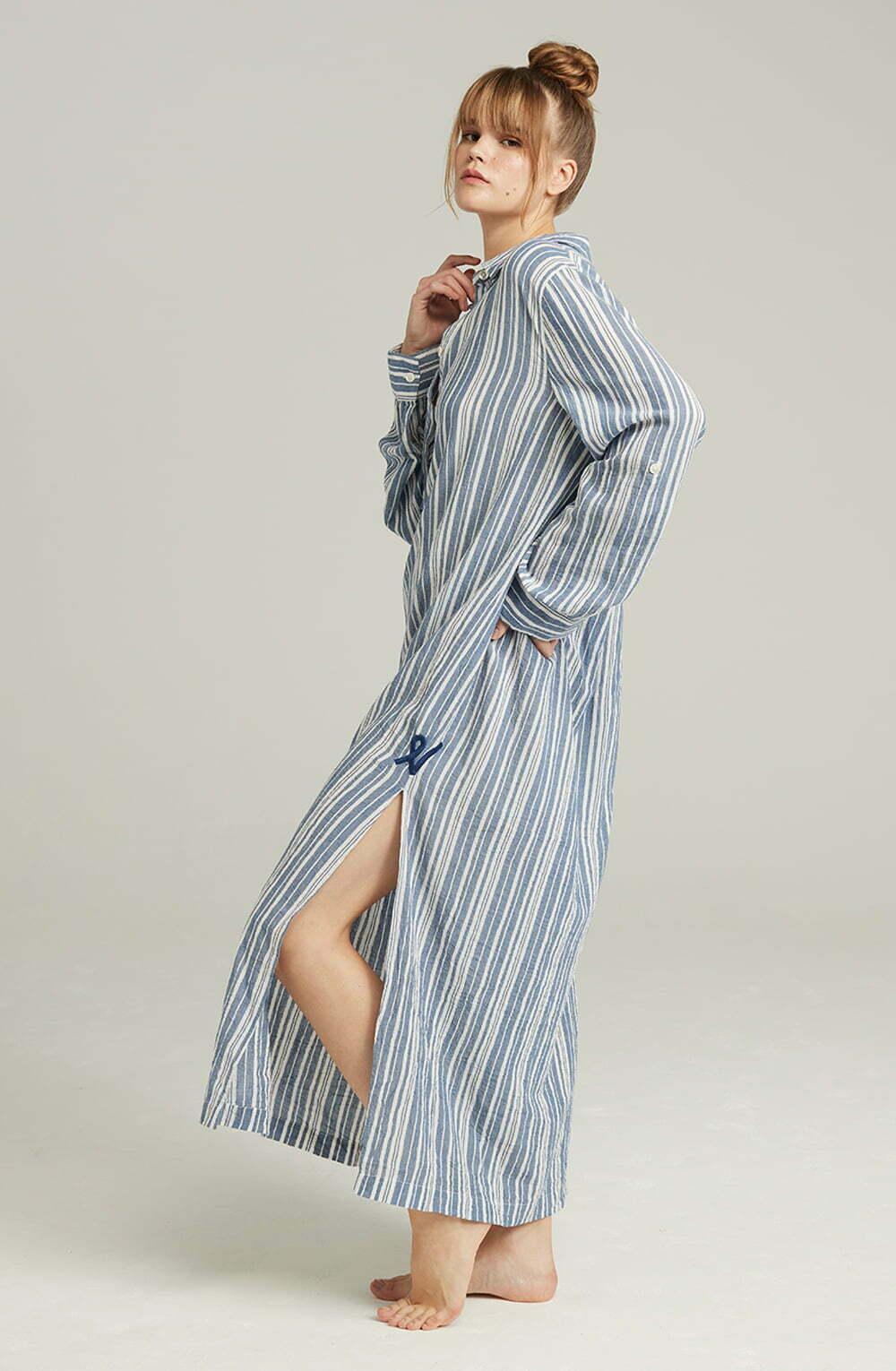 Linsori Pearl Cotton Maxi Sleep Shirt - detail view