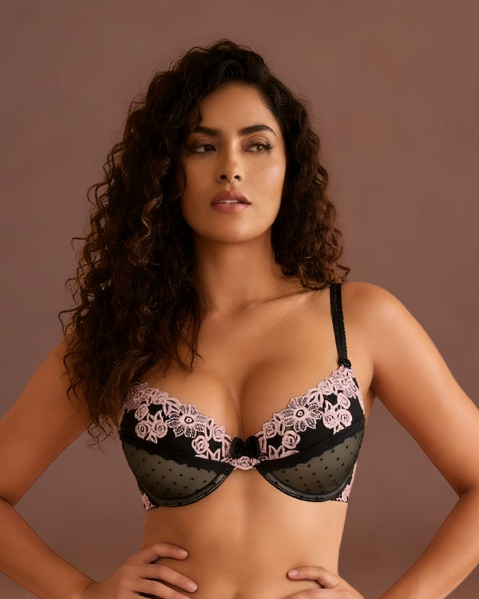 Linsori Noir Rose Embroidered Push-Up Bra Plus Size - Front view 