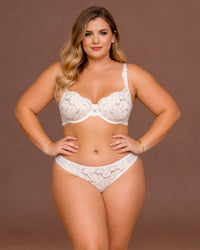 Linsori Ivory Scalloped Soft Cup Bra Plus Size - Front view 