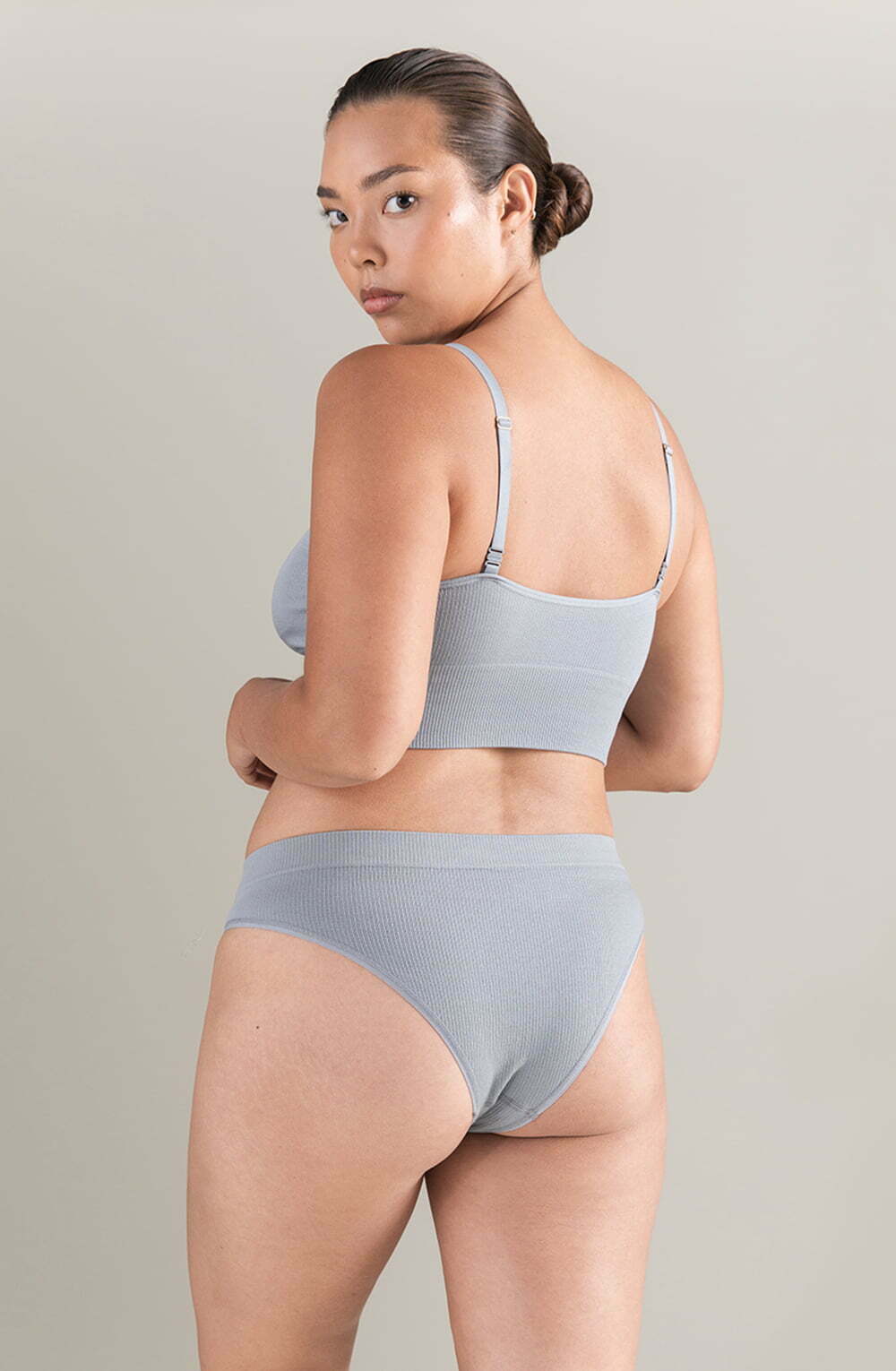 Linsori Sand Seamless TENCEL™ Bralette - close-up