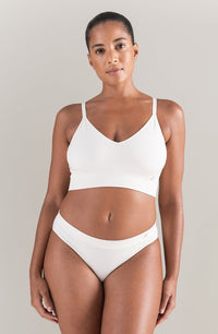 Linsori Sand Seamless TENCEL™ Bralette - detail view