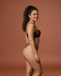 Linsori Noir Rose Embroidered Bra Set Plus Size -  Right view