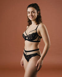 Linsori Noir Floral Push Up Delicate Bra Plus Size -  Left view