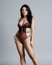 Linsori Scarlet Embroidered Teddy - view 4