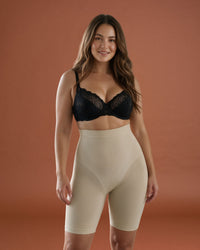 Linsori Sculpted Bare Shaping Short Plus Size - Front view 