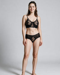 Linsori Midnight Lace Bra Floral Lace Set - Lifestyle view