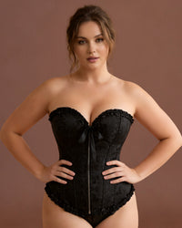 Linsori Noir Vintage Lace-Up Corset - Front view 