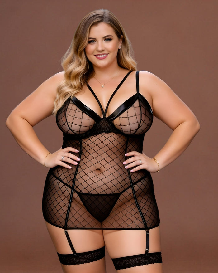 Linsori Noir Mesh Plunge Chemise  Plus Size - Front view 