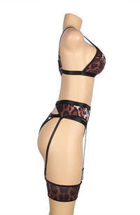 Linsori Wild Leopard Satin Fantasy Set - lifestyle view