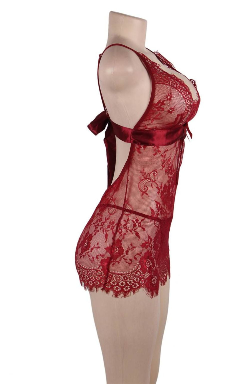 Linsori Scarlet Eyelash Lace Chemise - lifestyle view