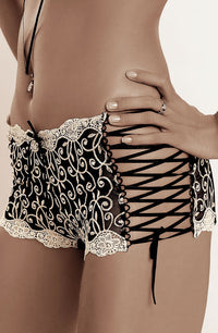 Linsori Ginewra Embroidered Lace Short - close-up