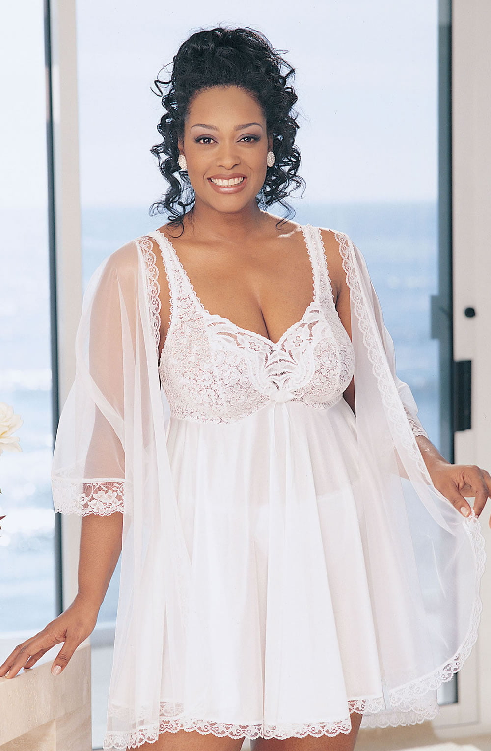 Linsori Pearl Three-Piece Babydoll Peignoir Set - back view