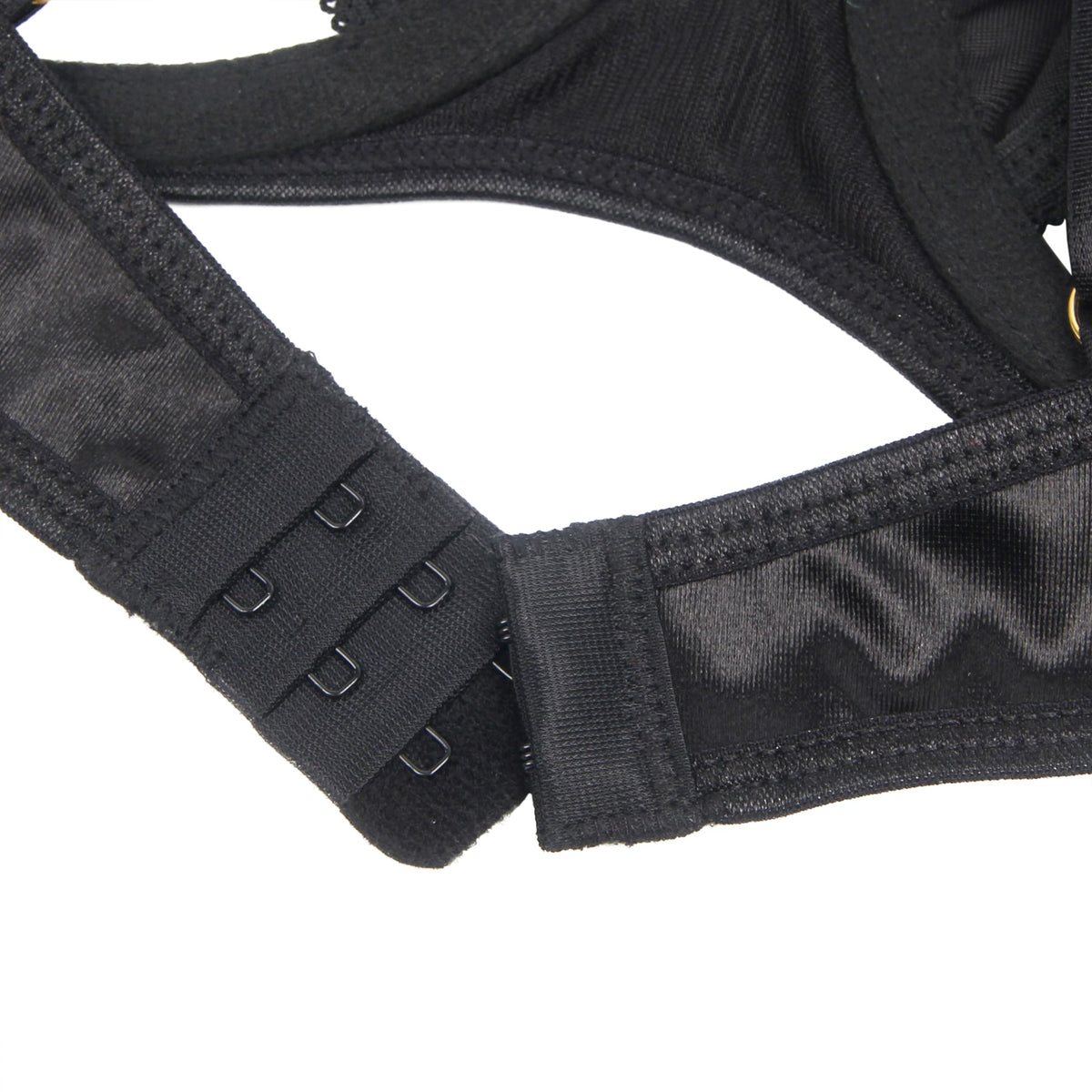 Linsori Noir Velvet Halter Bra Set - close-up